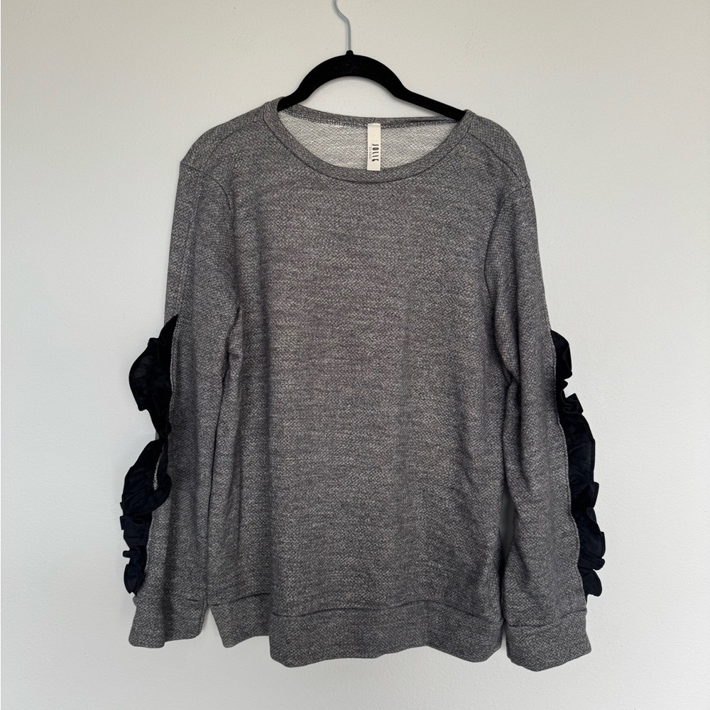 Jolie Los Angelas Gray Longsleeve with Black Ruffle Sleeve Cut Outs Size Large